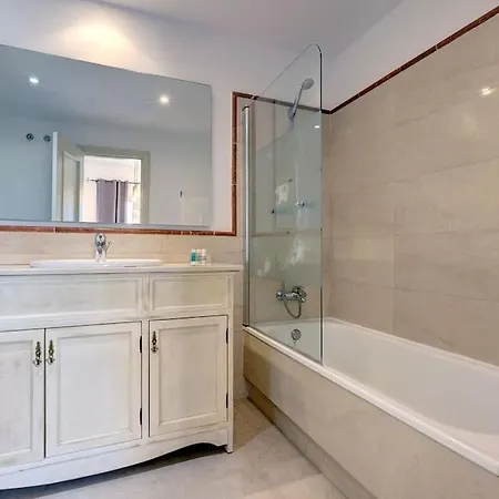 Stunning Duplex 5 Minutes From Puerto Banus Apartment